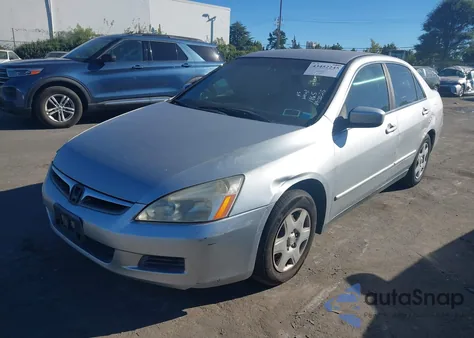 2006 Honda Accord 2.4 Lx z USA, uszkodzony, nr VIN JHMCM564X6C001865